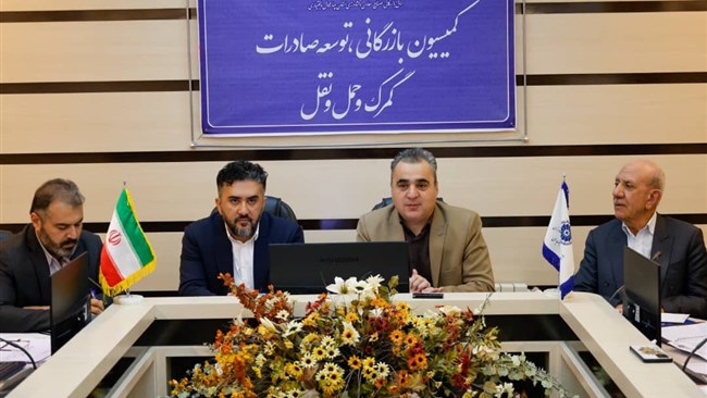 صادرکنندگان زیر فشار تعهد ارزی | اتاق شهرکرد خواستار تک‌نرخی شدن ارز و ایجاد شرکت مدیریت صادرات شد