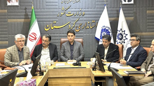 حمایت از شرکت‌های فاقد پیامد اقتصادی گسترده در کردستان خیانت است | تعدد قوانین بانک مرکزی مانع رونق تولید