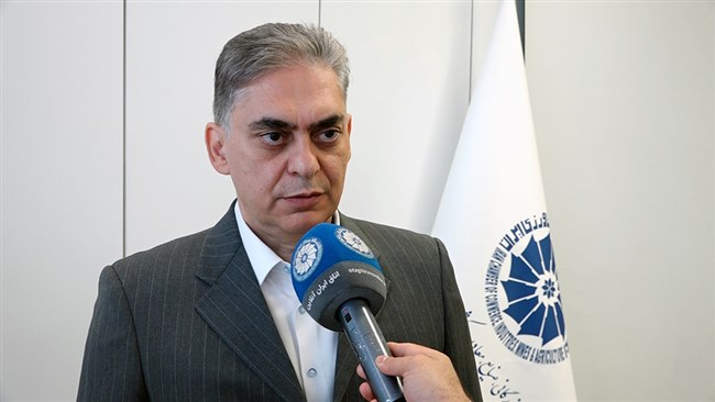 محمد لاهوتی: واردات از محل صادرات خود، باید بدون قید و شرط برای صادرکنندگان امکان‌پذیر باشد