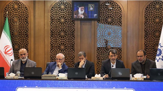 اصلاح سیاست‌های ارزی، تسهیل قوانین مالیاتی و حمایت پایدار از تولید ضروری است | مطالبه برای تفویض اختیارات به استان