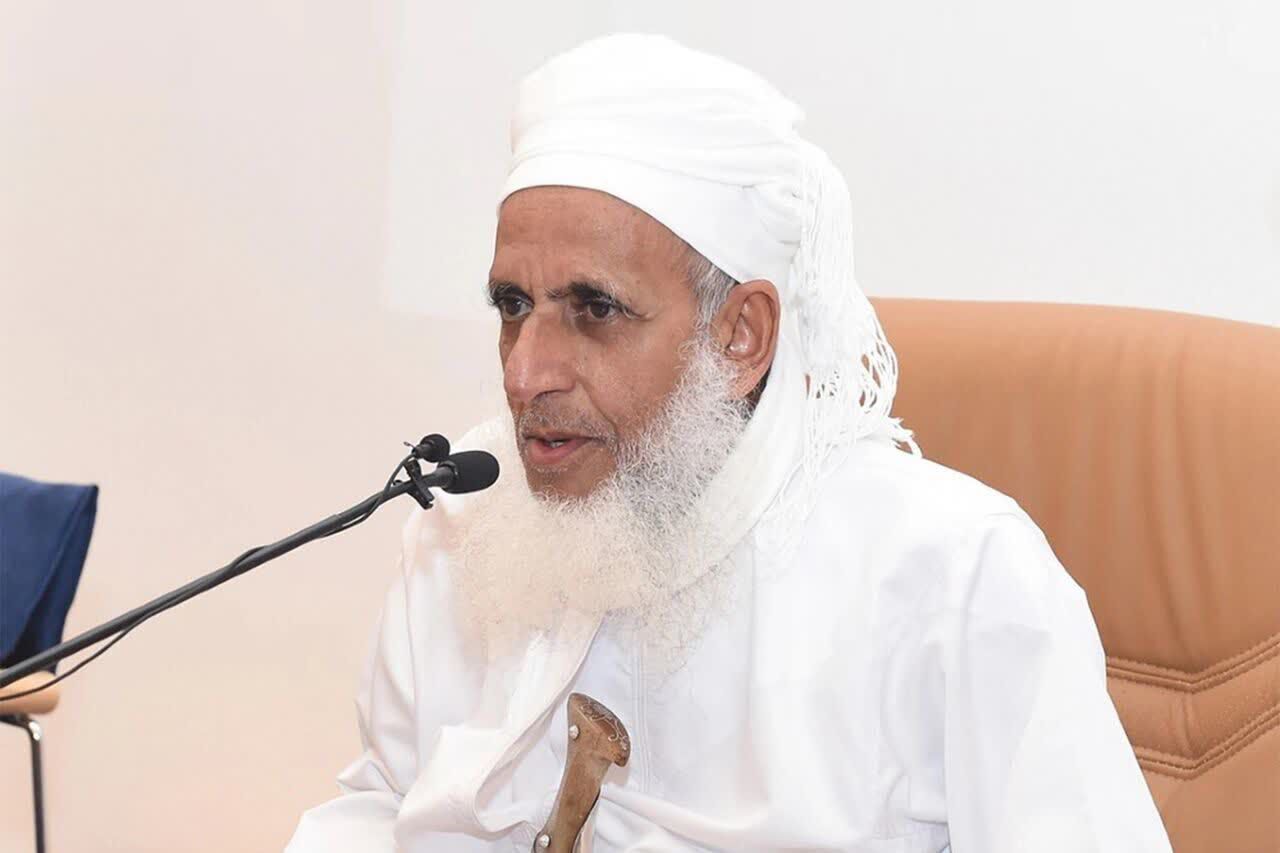 مفتی عمان: ایستادگی یمن، آمریکا را به زانو درآورد