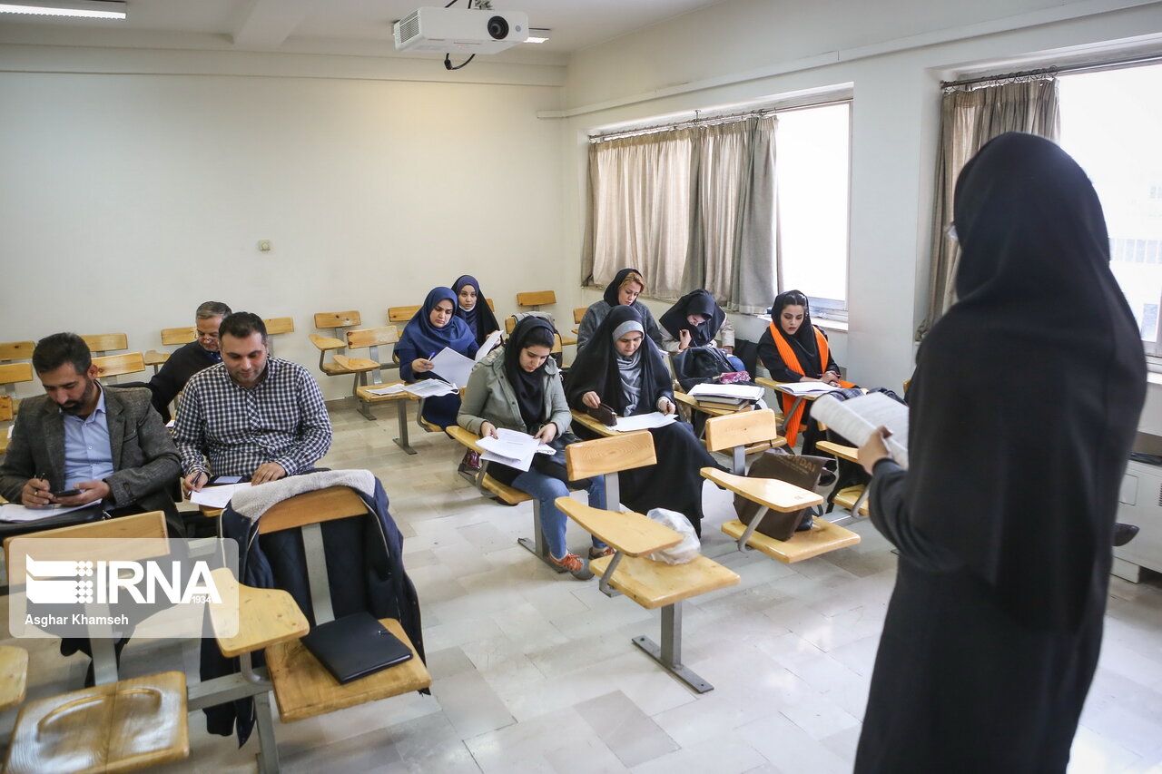 جذب سه‌هزار نخبه در دانشگاه فرهنگیان/ استخدام هزار عضو هیات علمی در سال جاری