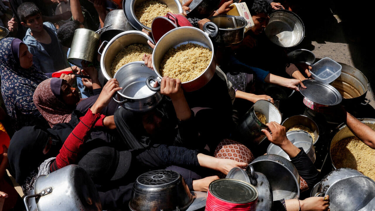 رژیم صهیونیستی جاده‌های منتهی به مراکز امداد رسانی غزه را «مناطق جنگی» نامید