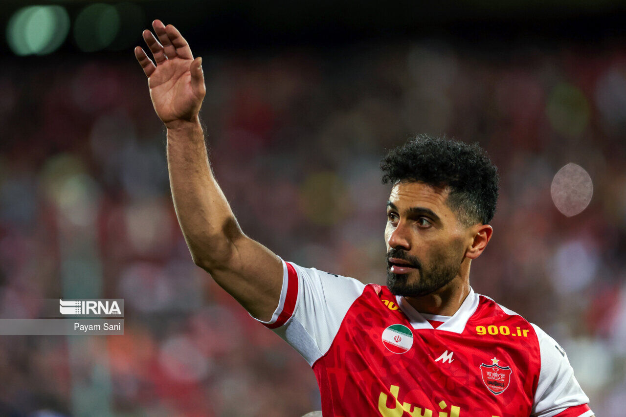 ابهام بزرگ در پرسپولیس؛ دو نفر نمی‌خواهند قرارداد عالیشاه تمدید شود!